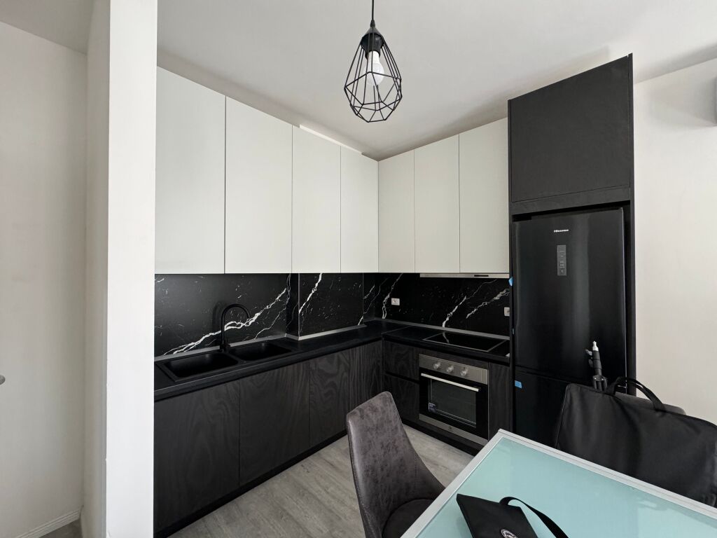 Apartment for rent 1+1 with parking, near the Train Station price 550 euro