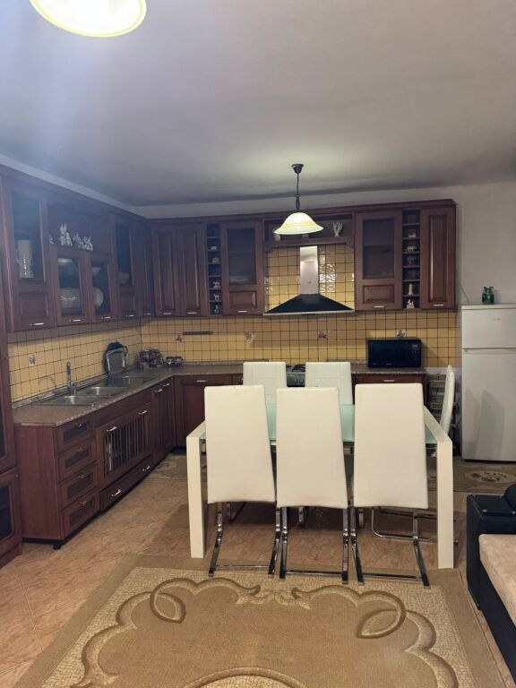 Private house for rent 5 Maji !
