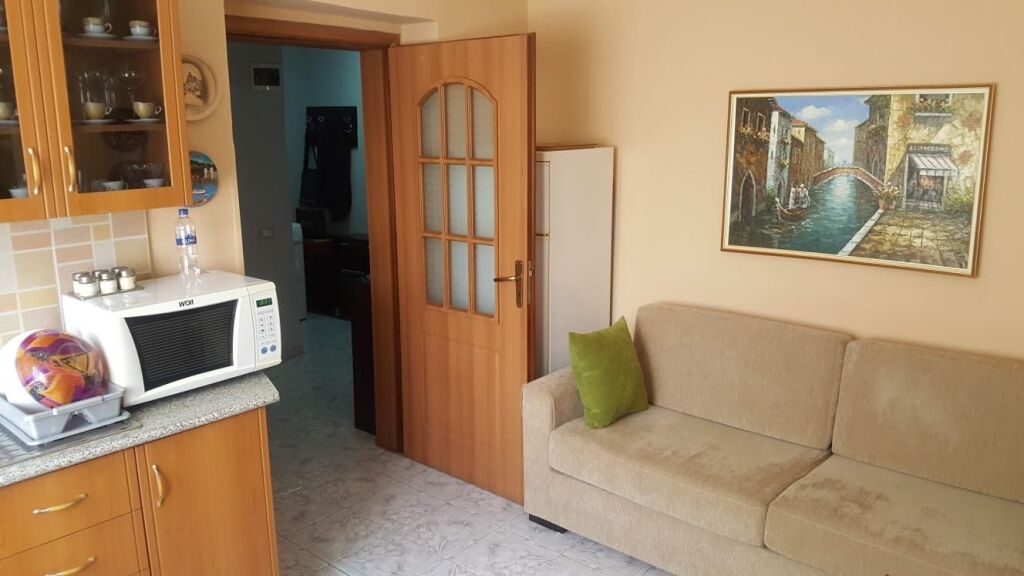 Apartament 2+1 me qira tek Pediatria!