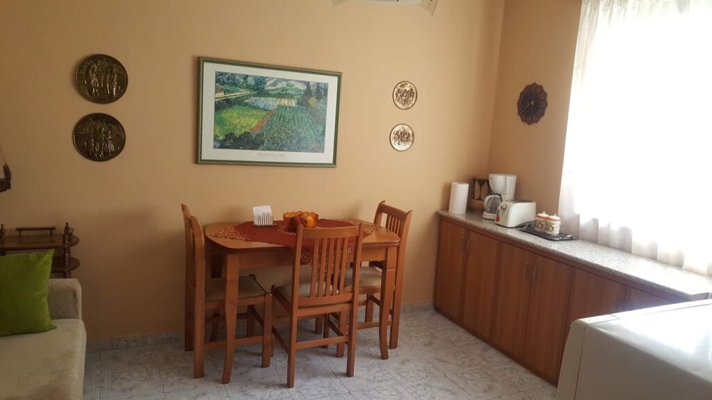 Apartament 2+1 me qira tek Pediatria!