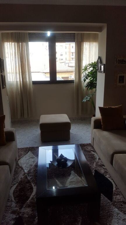 Apartament 2+1 me qira tek Pediatria!