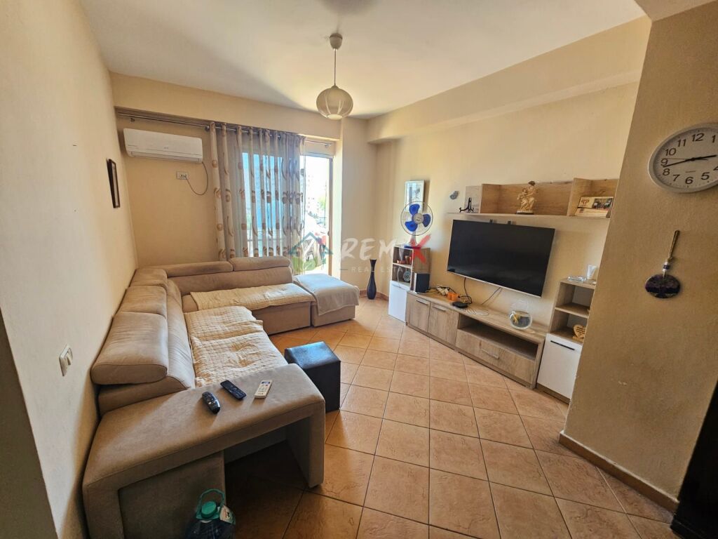 APARTAMENT 2+1 ME QIRA – PLAZH, PËRBALLË HOTEL ANTALYA!