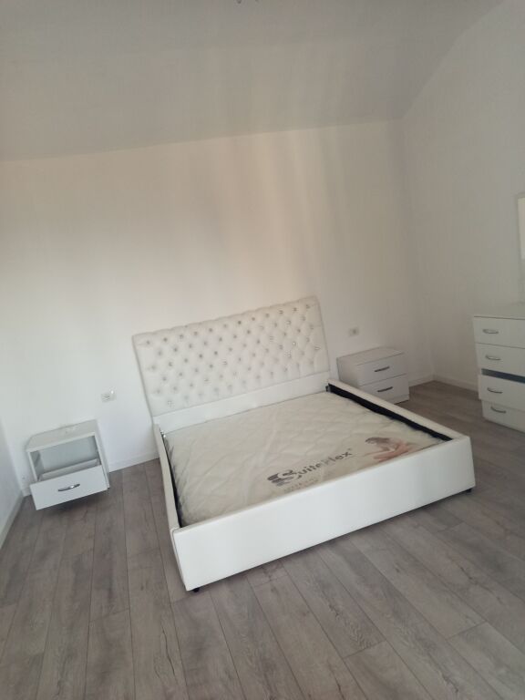 Apartment 1+1 .35000 leke.Vilat gjermane