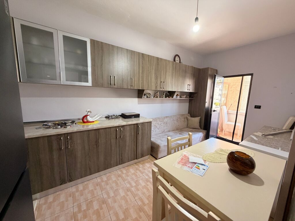 Apartment 1+1 for rent at Cezma e Ferres