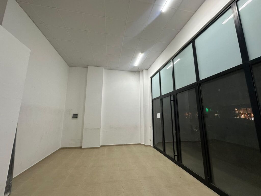 🏪 SHOP FOR RENT – ALBEDIL, 5 MAY