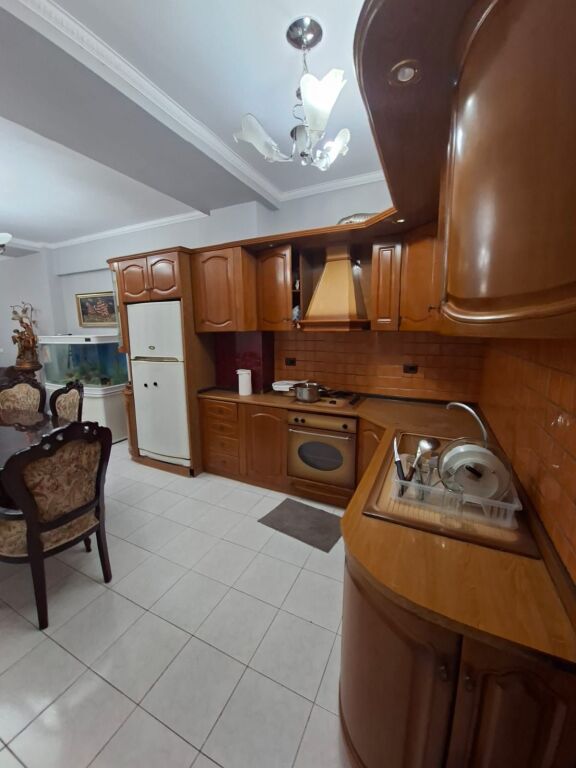 For rent 2+1+1 Laprake Main Road 600 thousand lek