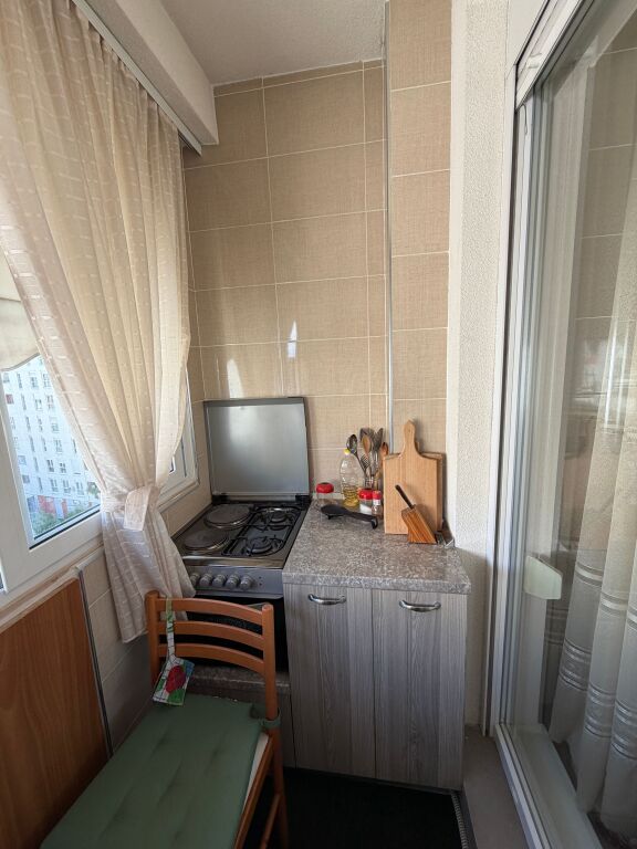 Apartament i mobiluar 1+1 tek Kompleksi Kontakt