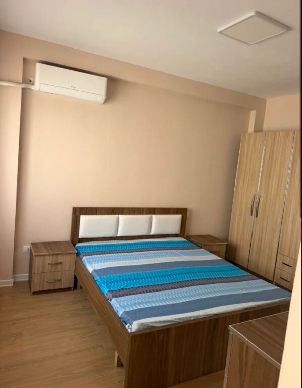 Jepet me qera apartamenti 2+1