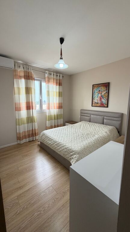 Apartament Per qera 2+1+2 liqeni thate