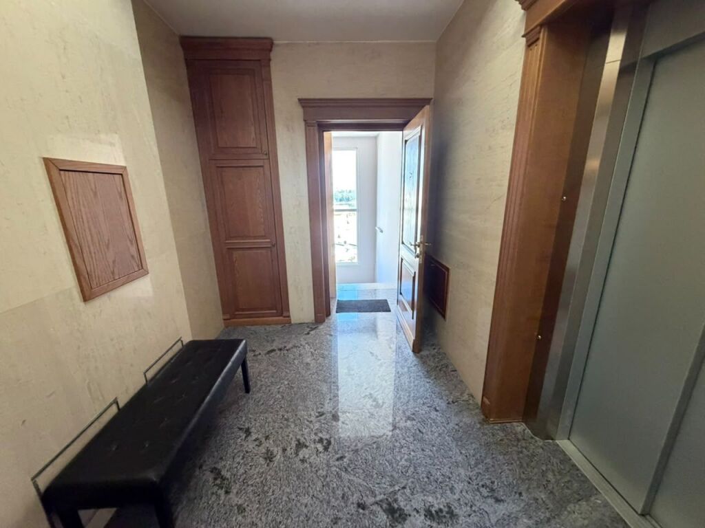 ✨ Elegance, space and comfort near the Zoo! ✨  🏡 Apartment 2+1+2 | 240 m² | 8th floor, top floor