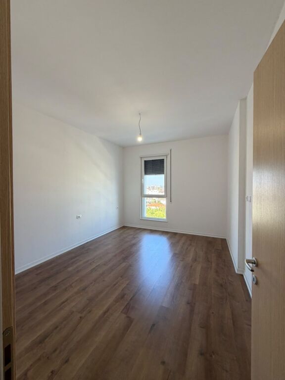 Rent | Apartament 2 + 1+ Depo | Rruga 5 Maji | 550 €/month