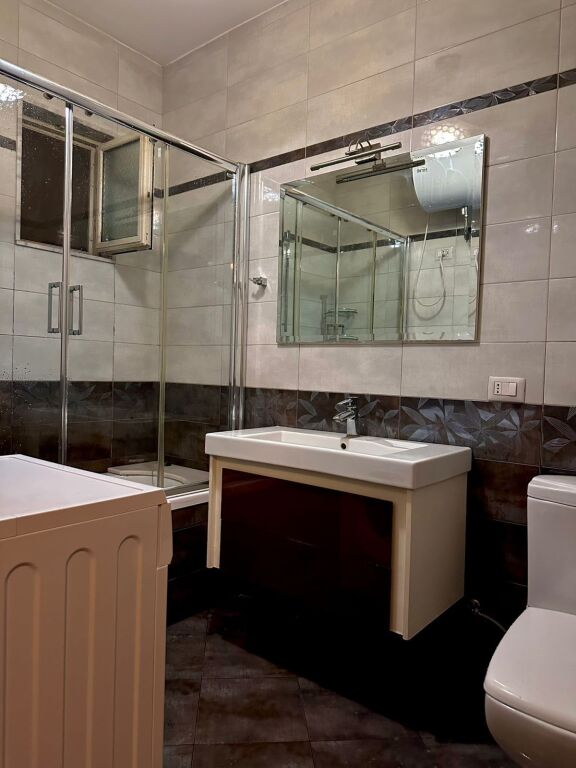 Astir, Shitet apartament 2+1+2 i arreduar.