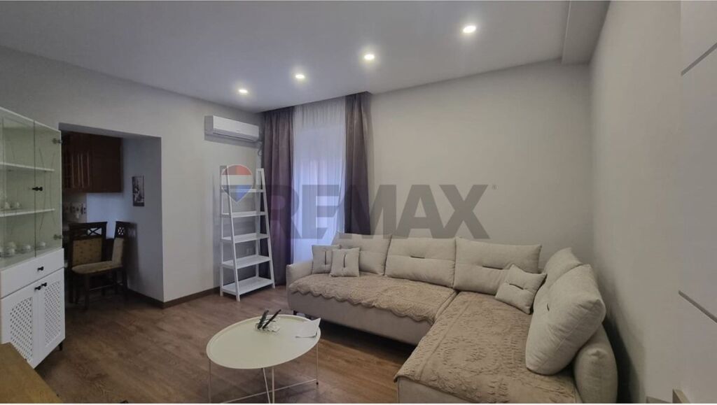 Zogu i Zi, Apartment 2+1 for Rent