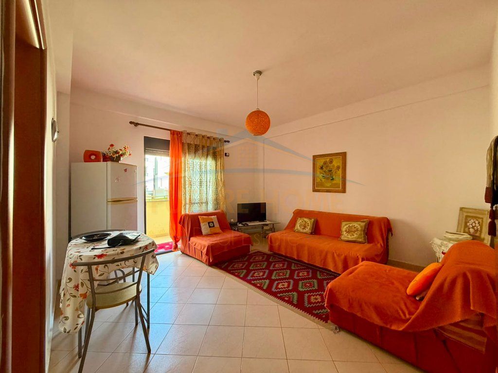 For sale, 1+1 apartment, Golem.