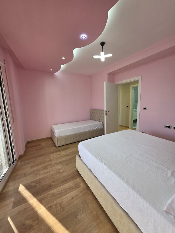 Affittasi 2+1+2 ad Astir, 70 000 lekë