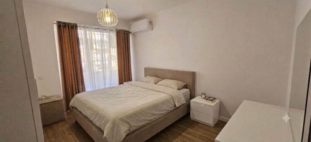 Jepet Apartament 1+1 me qira Zogu Zi