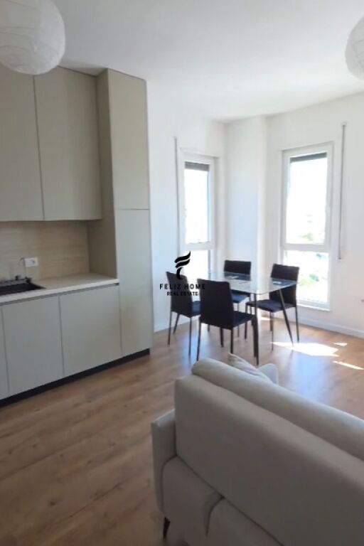 APARTAMENT ME QERA 2+1 5 MAJI 60.000 LEKE FH-93858
