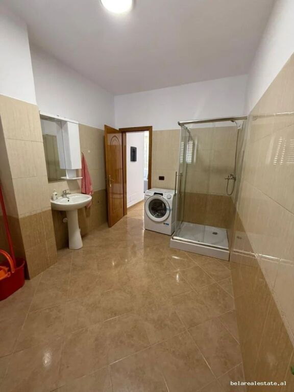 Villa in affitto 3+1+2 vicino a Siri Kodra (ID BV22447) Tirana