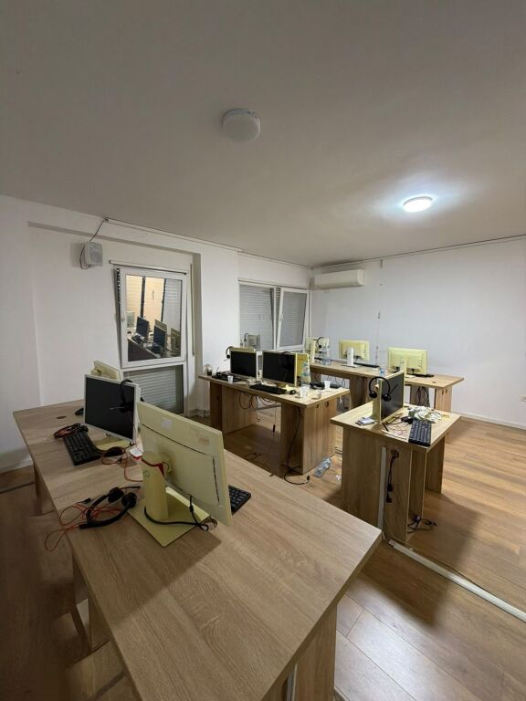 Apartament me Qira per Biznes ose Zyra!