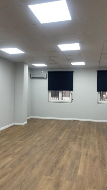Qera | Ambjent Biznesi | Qendër | 950 €/muaj