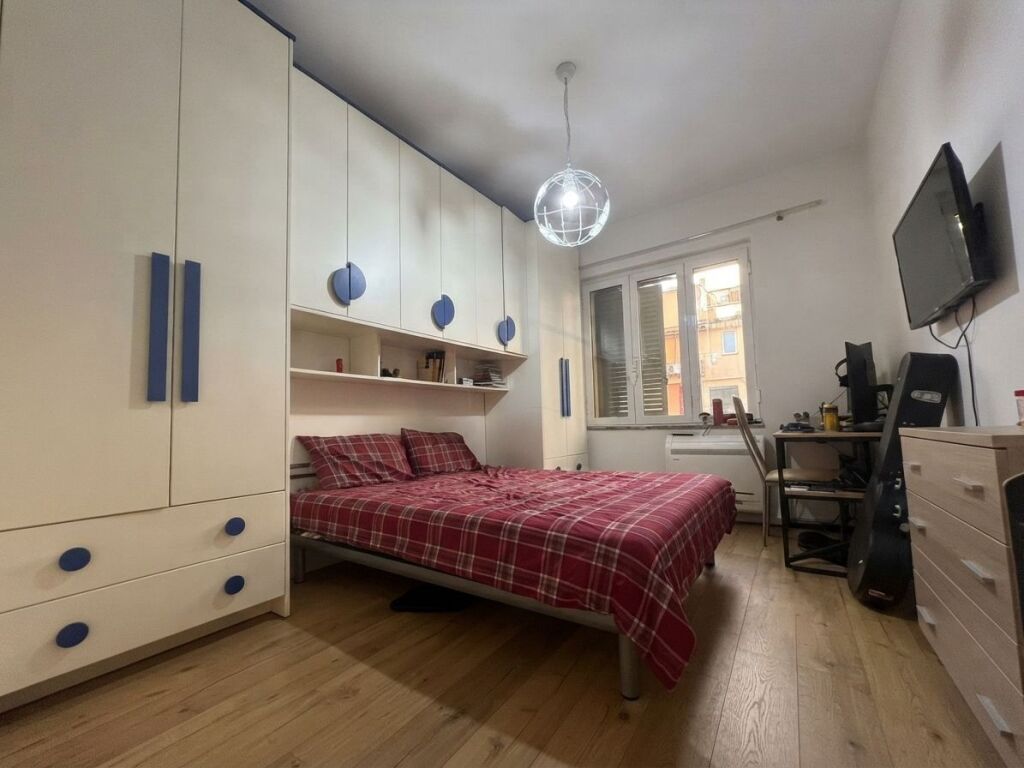 Qera, Apartament 2+1, Myslym Shyri, Tirane