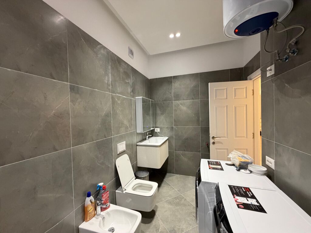 Rent, Apartment 1+1, At Square Complex 21, Tirana.