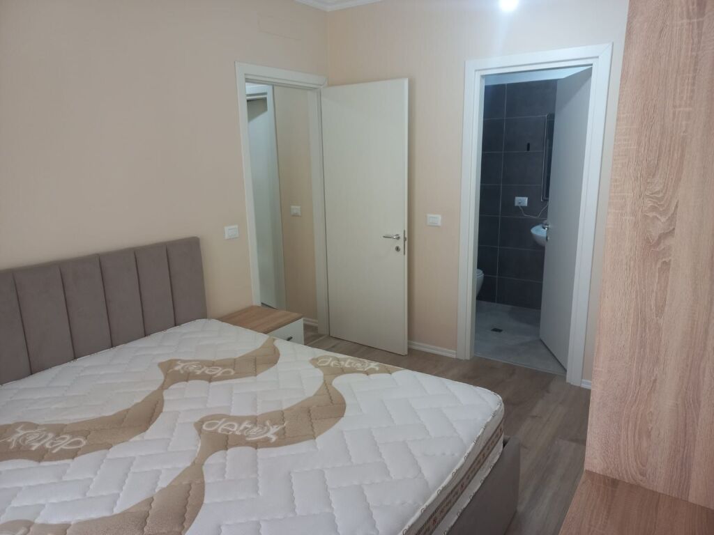 APARTAMENT 2+1 ME QIRA   UNIVERS CITY