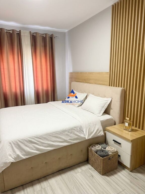 AFFITTASI APPARTAMENTO 1+1+BALCONE "5 MAGGIO" 60.000 LEKE