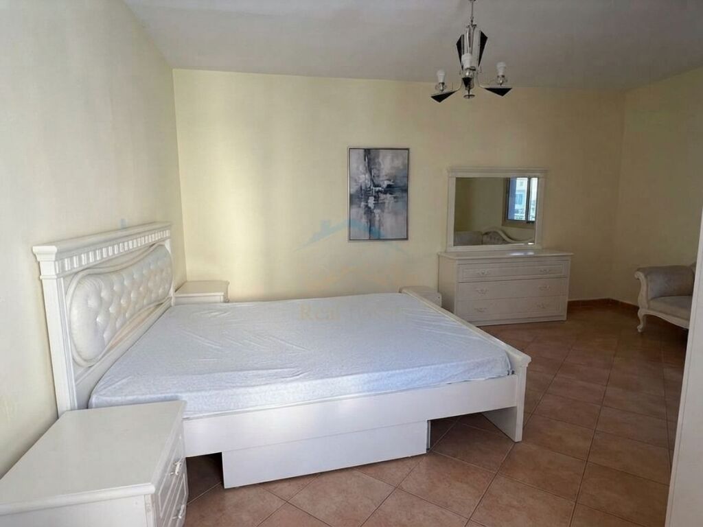 In vendita, Appartamento 1+1, Laprakë, Tirana.