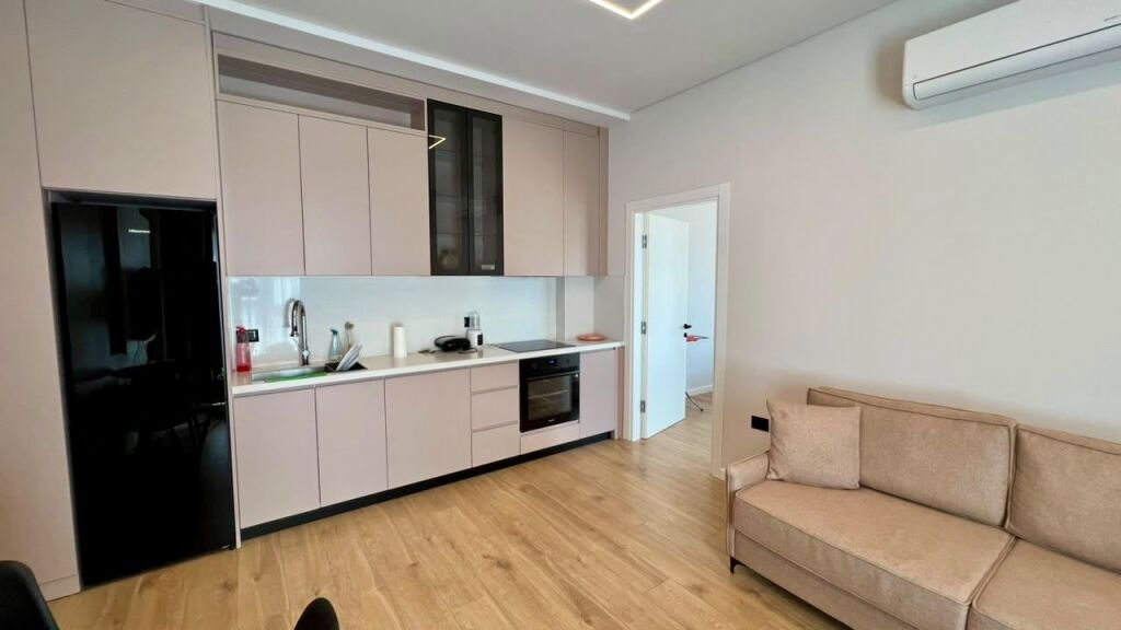 🏡 JEPET ME QIRA APARTAMENT 1+1 – LUNGOMARE, VLORË.