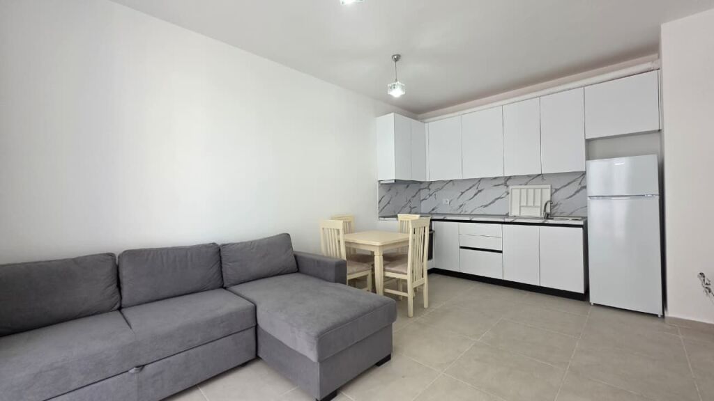 SHITET APARTAMENT 2+1 | Univers City, pranë QTU