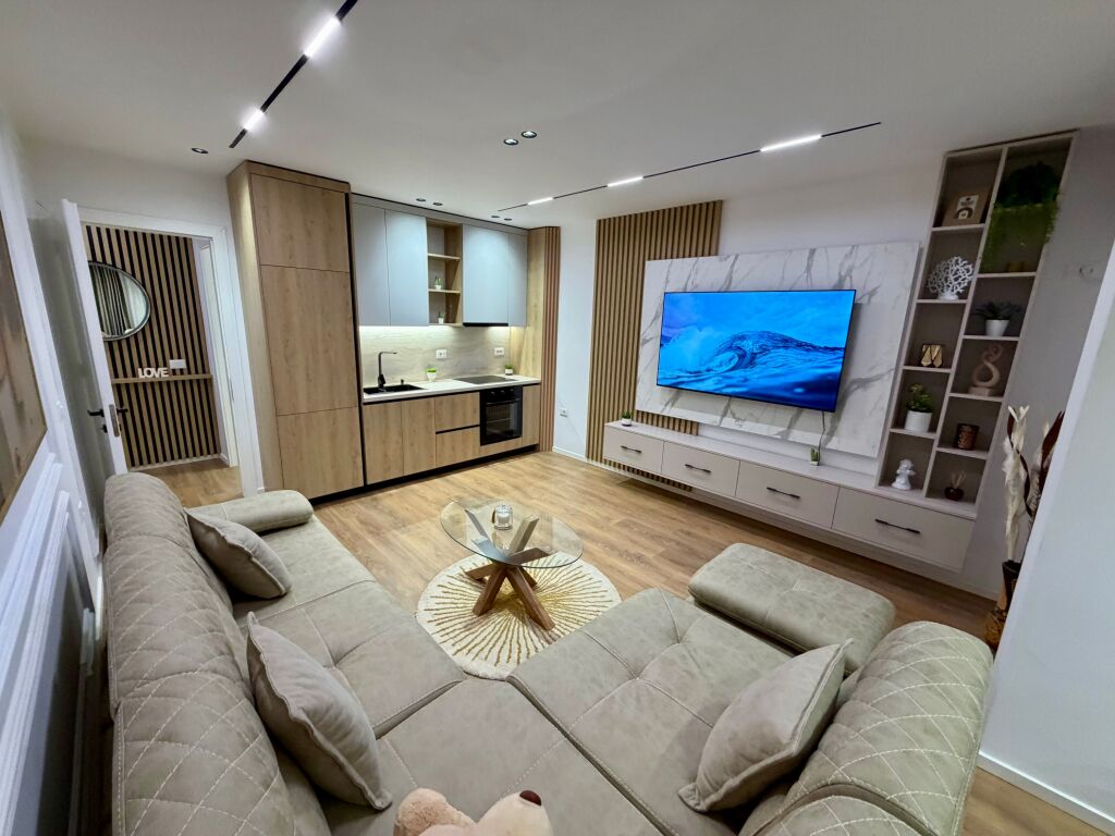 📣 QERA SUPER Apartament 1+1 📍 Prane 21-Dhjetorit ✨   