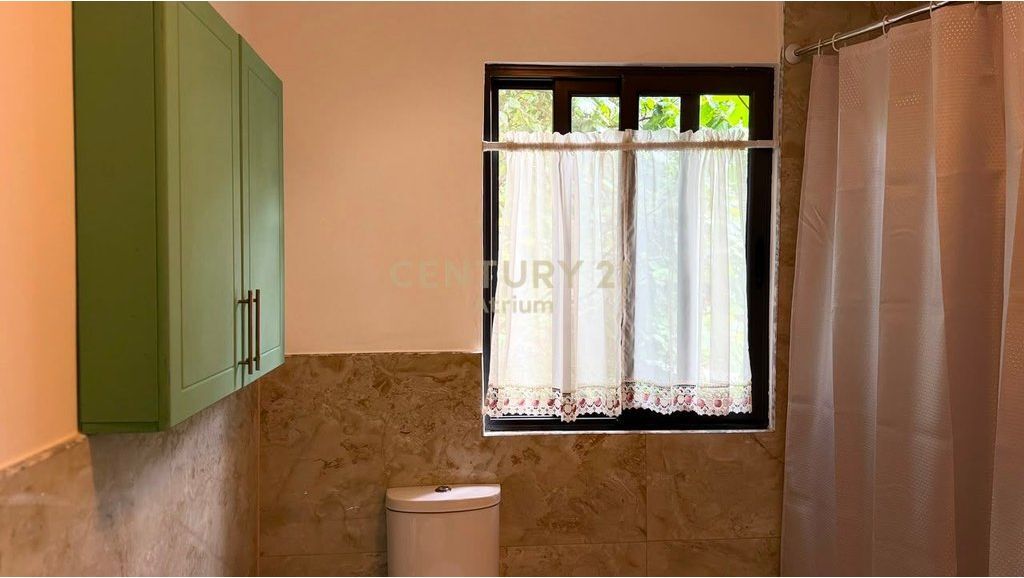 GROUND FLOOR SPACE FOR RENT AT ALI DEMI !