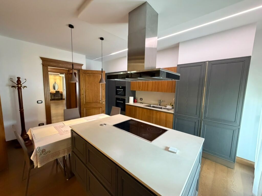 ✨ Elegance, space and comfort near the Zoo! ✨  🏡 Apartment 2+1+2 | 240 m² | 8th floor, top floor