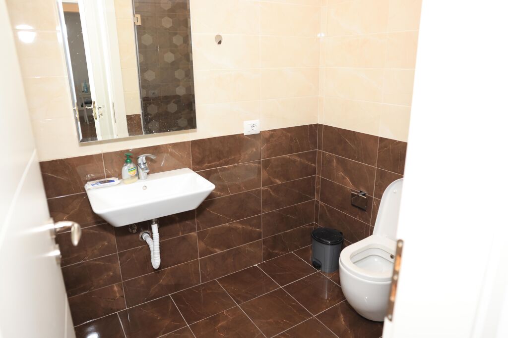 Affitto | Apartament 2 + 1 | Liqeni i Thate / Kopeshti Botanik | 800 €/mese