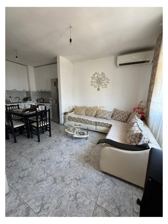 APARTAMENT 1+1 NE SHITJE NE ASTIR ME HIPOTEKE