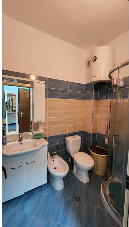 SARANDË, SHESIM APARTAMENT 2+1