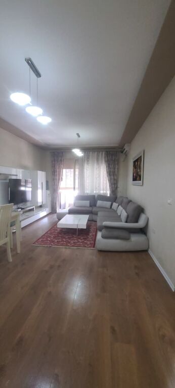 Apartament 3+1 Me Qera Astir, Pas Vila L 1