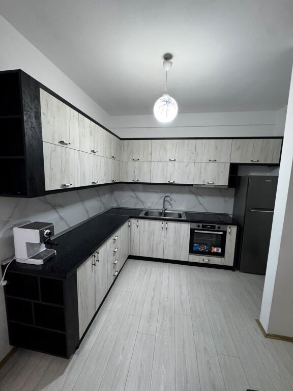 🏡 JEPET ME QIRA – APARTAMENT 2+1+2 + PARKIM