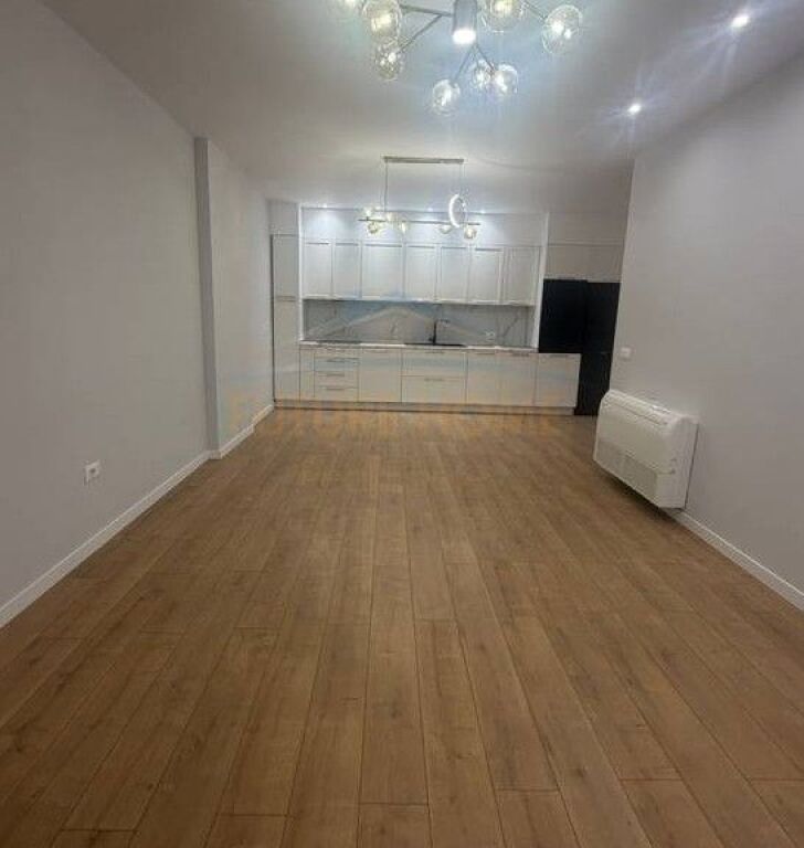 Qera, Apartament 3+1+2, Oxhaku, Tiranë
