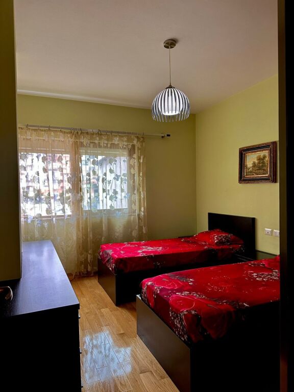 Astir, Shitet apartament 2+1+2 i arreduar.