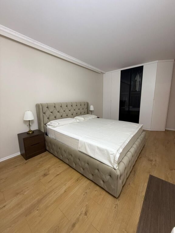 🏡 SHITET APARTAMENT MODERN 2+1 – BULEVARDI I RI