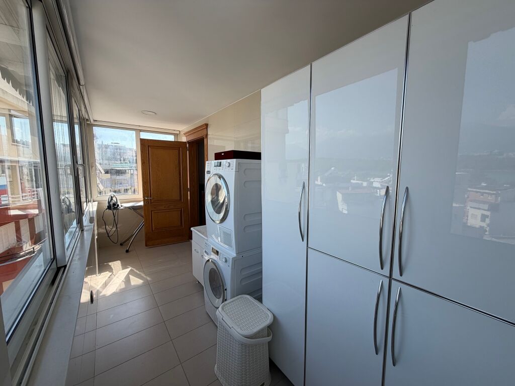 ✨ Elegance, space and comfort near the Zoo! ✨  🏡 Apartment 2+1+2 | 240 m² | 8th floor, top floor  In one of the most sought-after areas of Tirana, the Zoo 💰 Price: 2,200,000 lek