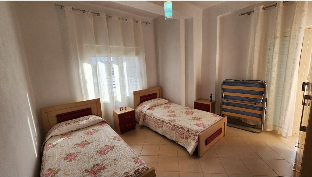 SARANDË, SHESIM APARTAMENT 2+1