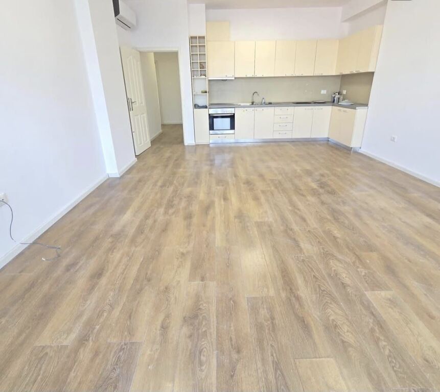 Apartment 3+1+2 for rent at Komuna e Parisit, KIKA 2