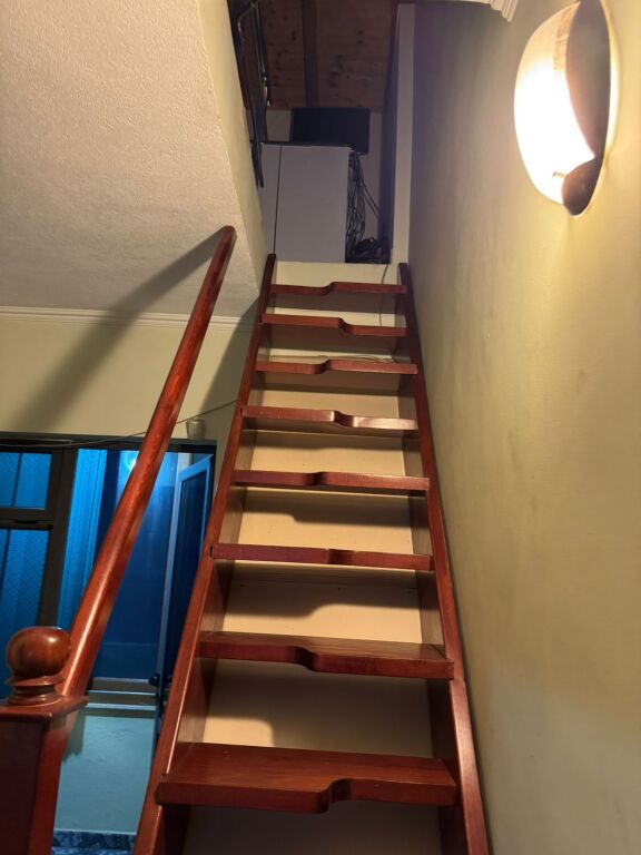 Private house for sale near Jordan Misja !!