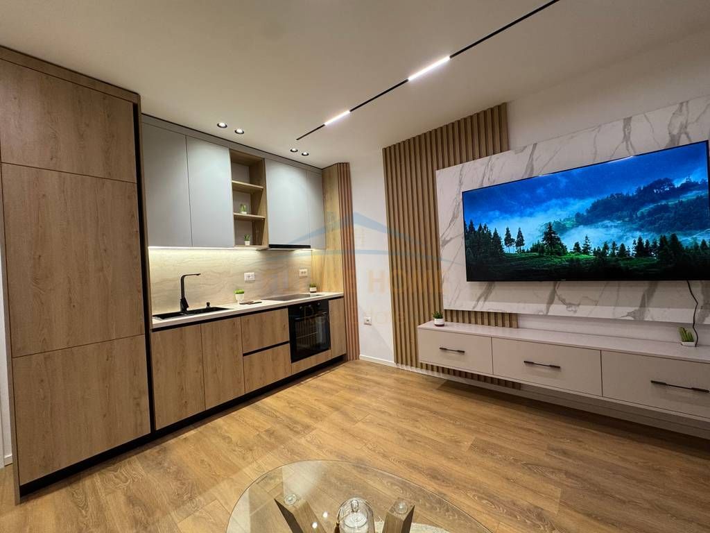 Qira, Apartament 1+1, 21 dhjetori, Tiranë