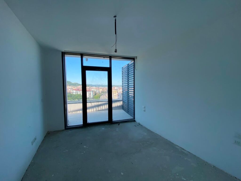 SHITET 2+1+2 📍 Lake View Residence, Liqeni Artificial, Tiranë