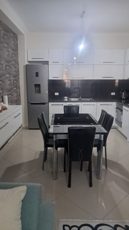 🏡 APARTAMENT 2+1 ME QIRA – VLORË