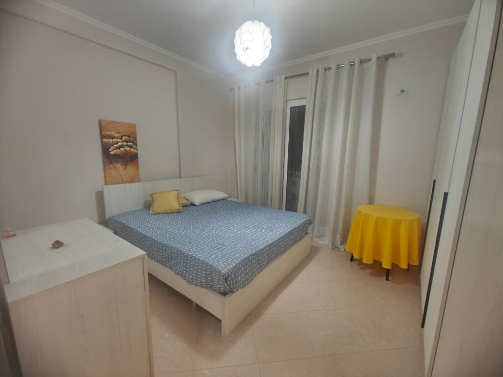 Qera, Apartament 2+1+2, Xhamlliku, Tiranë